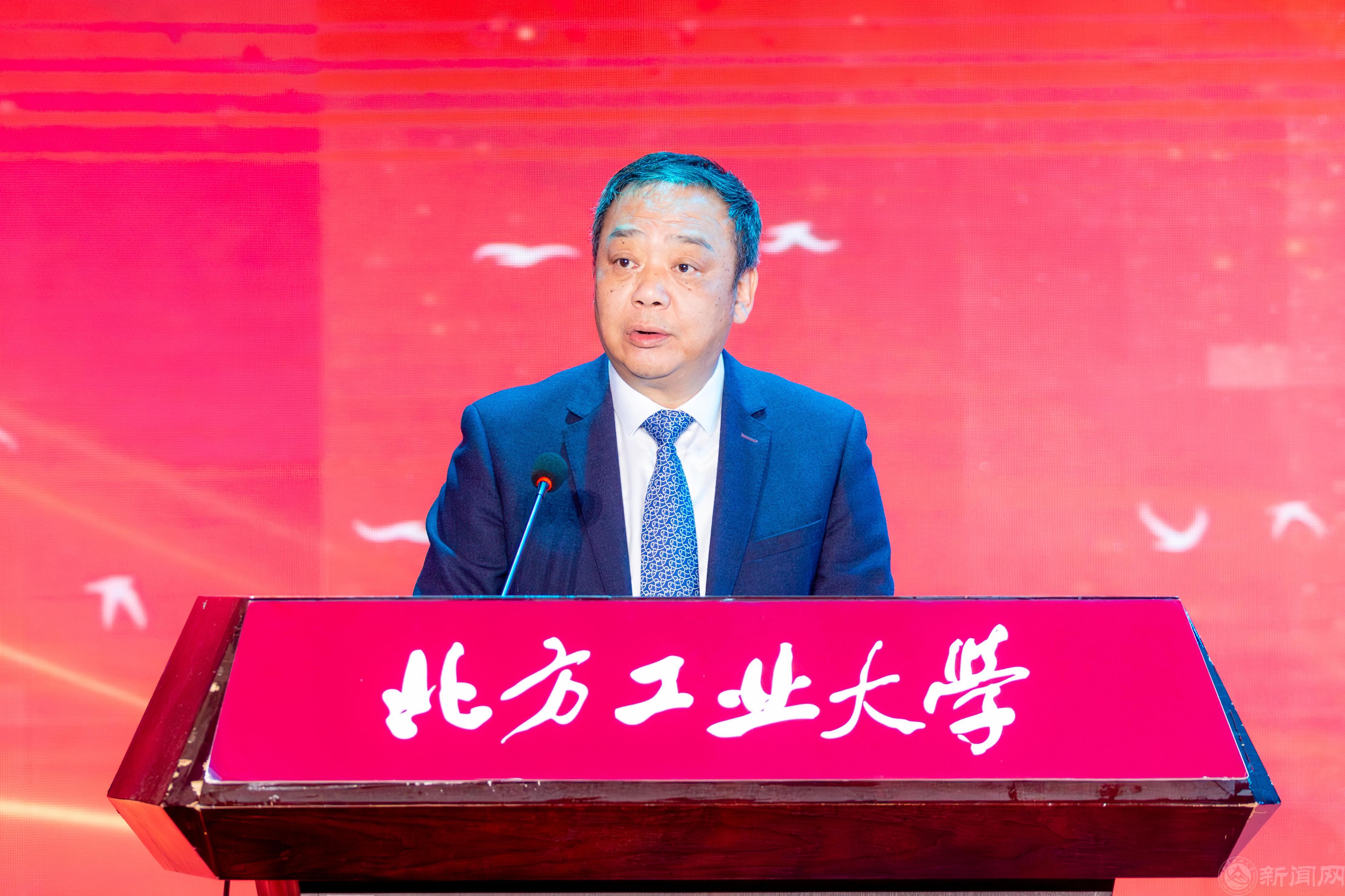 书记讲话.jpg